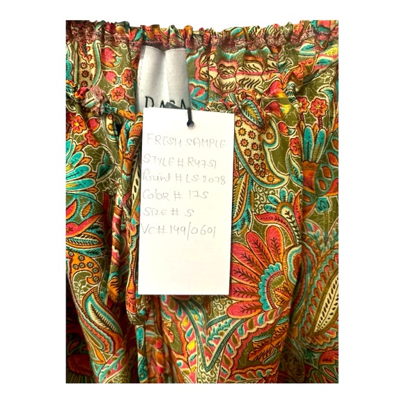 ⭐️⭐️NWT sample Raga blouse - Picture 3 of 4